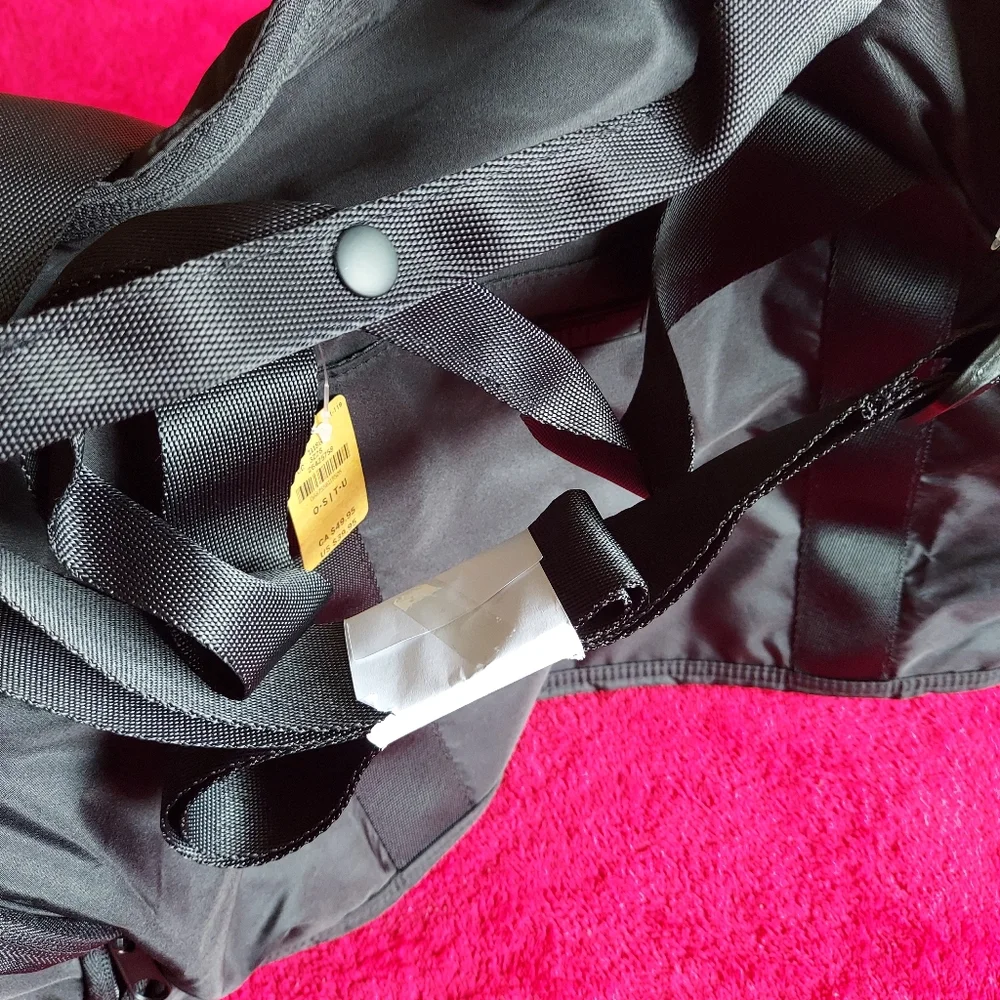PINK Everyday Duffle NWT